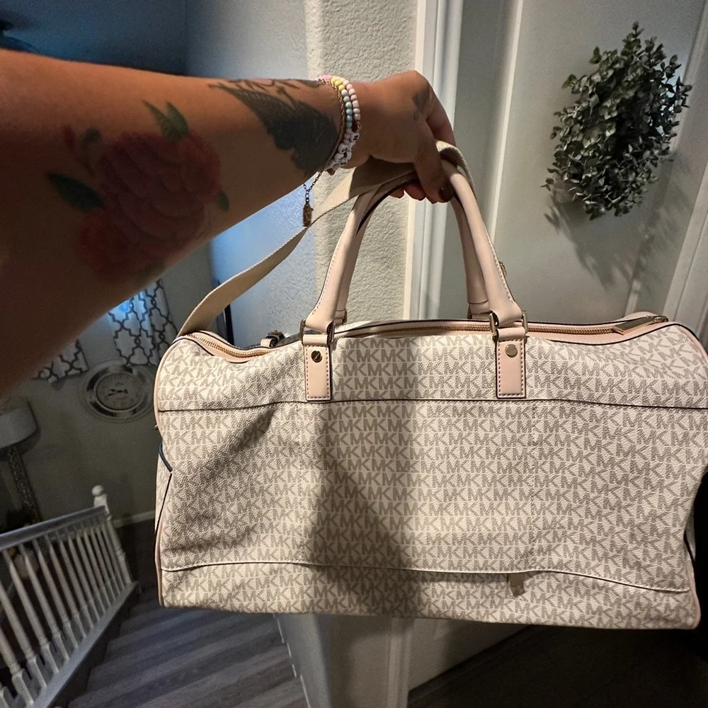 Michael Kors Monogram Beige and White Duffel Bag - Picture 2 of 2